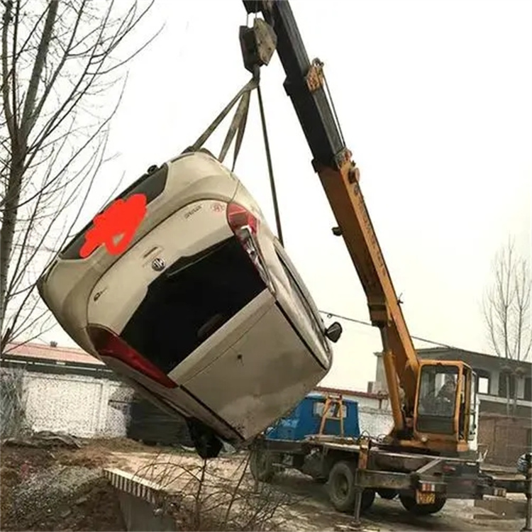 巴马吊车救援小汽车怎么吊